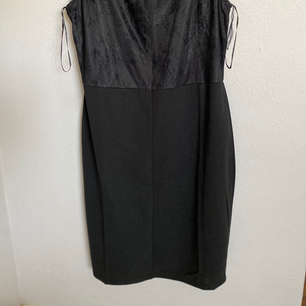 Dress - Picture 2 of 5